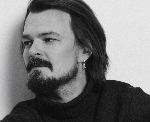 „Głowa Kasandry” – kultowa powieść sci-fi wreszcie na ekranie. W roli głównej Dawid Ogrodnik
