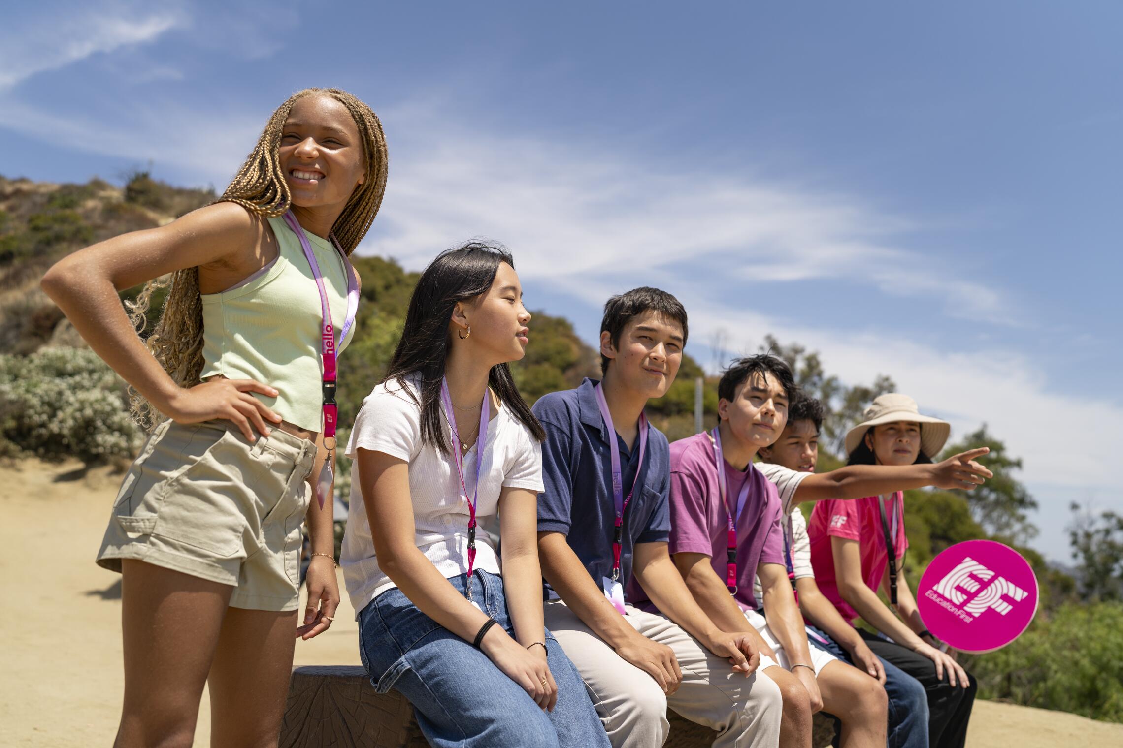 Zimowe wyjazdy językowe do ciepłych krajów – nauka w rytmie słońca