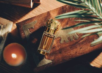 Aromaterapia na jesienną chandrę – naturalny sposób na poprawę nastroju - polishmagazine.com.pl https://webkurier.pl/aromaterapia-na-…poprawe-nastroju/