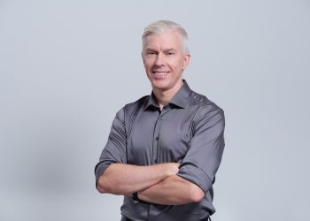 Co decyduje o sukcesie w pracy z AI? Cechy i kompetencje, które warto rozwijać - polishmagazine.com.pl co-decyduje-o-sukcesie-w-pracy-z-ai-cechy-i-kompetencje-ktore-warto-rozwijac