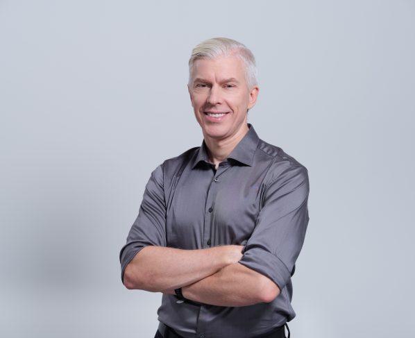 co-decyduje-o-sukcesie-w-pracy-z-ai-cechy-i-kompetencje-ktore-warto-rozwijac