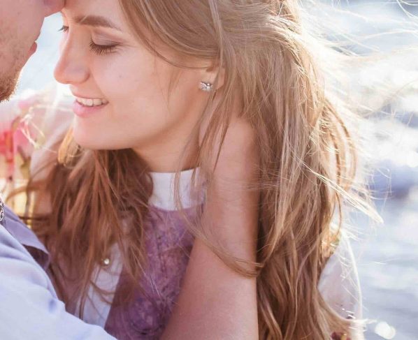 jak-dzis-kochaja-mlodzi-ludzie-ostroznosc-bliskosc-i-wyzwania-w-zwiazkach