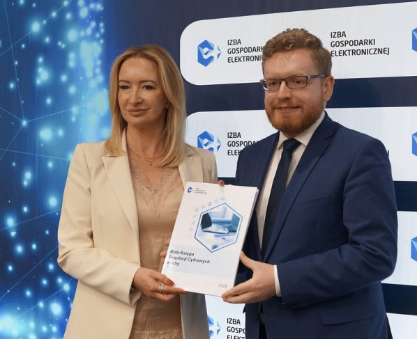 premiera-bialej-ksiegi-regulacji-cyfrowych-e-izby-biznes-apeluje-o-odblokowanie-potencjalu-gospodarki-cyfrowej