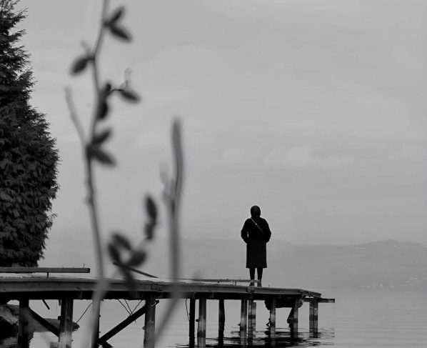 samotnosc-w-tlumie-dlaczego-studenci-czuja-sie-coraz-bardziej-samotni-i-jak-temu-zapobiec