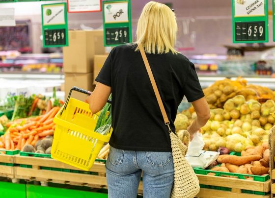 Ceny w sklepach przed świętami rosły wolniej. Eksperci mówią o chwilowym uspokojeniu