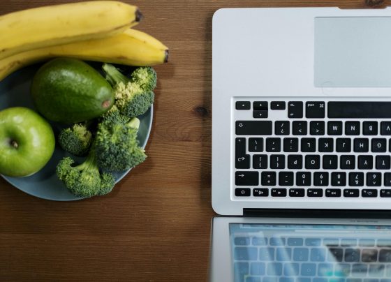 zdrowy-e-commerce-pierwszy-raport-e-izby-kompleksowo-omawiajacy-stan-zdrowia-menedzerow-zarzadzajacych-najdynamiczniej-rozwijajacym-sie-sektorem-gospodarki