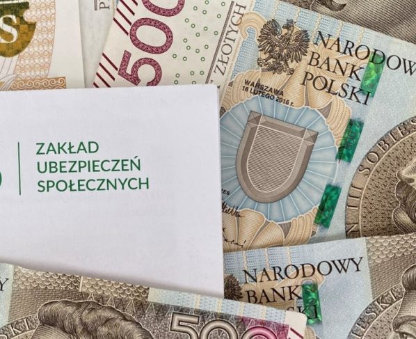 Firmy coraz bardziej zadłużają się w ZUS. Zaległości przekroczyły już 22,5 mld zł