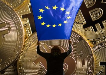 Polska nadal bez wdrożenia MiCA. Eksperci alarmują o chaosie na rynku kryptowalut