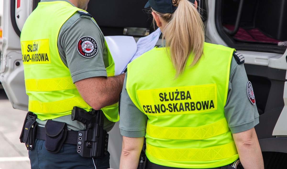 Polacy coraz częściej zgłaszają skarbówce podejrzenia oszustw. Do KAS trafiły dziesiątki tysięcy donosów