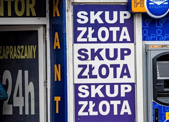 Wojna na Bliskim Wschodzie zwiększa zainteresowanie złotem. Polacy coraz częściej traktują je jako bezpieczną inwestycję