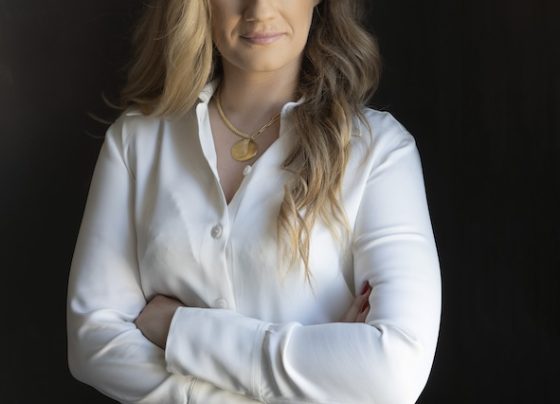 Nowe regulacje AI – koniec z ukrywaniem, że rozmawiamy z maszyną. Komentarz ekspercki Karolina Praszek-Gołębiewska