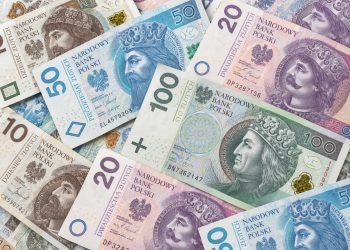 Czy oszczędzanie można przedawkować? Polacy lubią odkładać pieniądze na czarną godzinę – nadal mają jednak problem z tym, co dalej