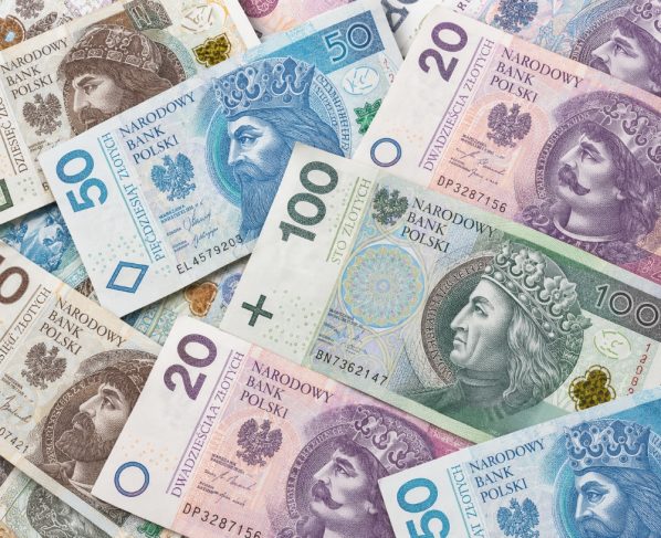 Czy oszczędzanie można przedawkować? Polacy lubią odkładać pieniądze na czarną godzinę – nadal mają jednak problem z tym, co dalej